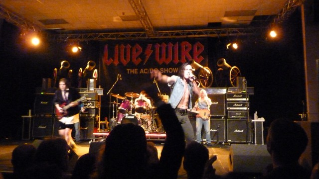 24 Novembre: awesome tribute to AC/DC and ZZ top!!