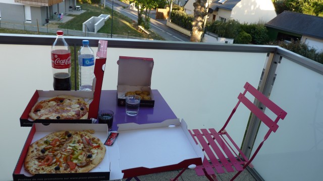 04 Septembre: Soirée pizza sur le balcon ^^